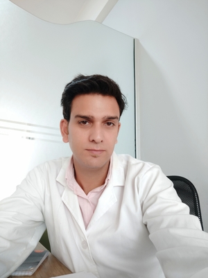 Dr. Dr Ovais Vaid