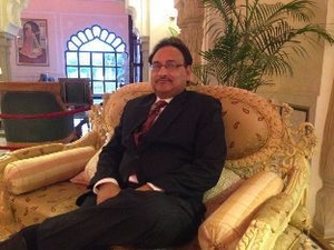 Dr. PRAVEEN CHAUDHARY